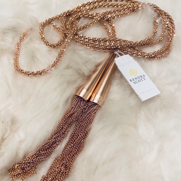 Kendra Scott Phara necklace in rose gold - Picture 2 of 5